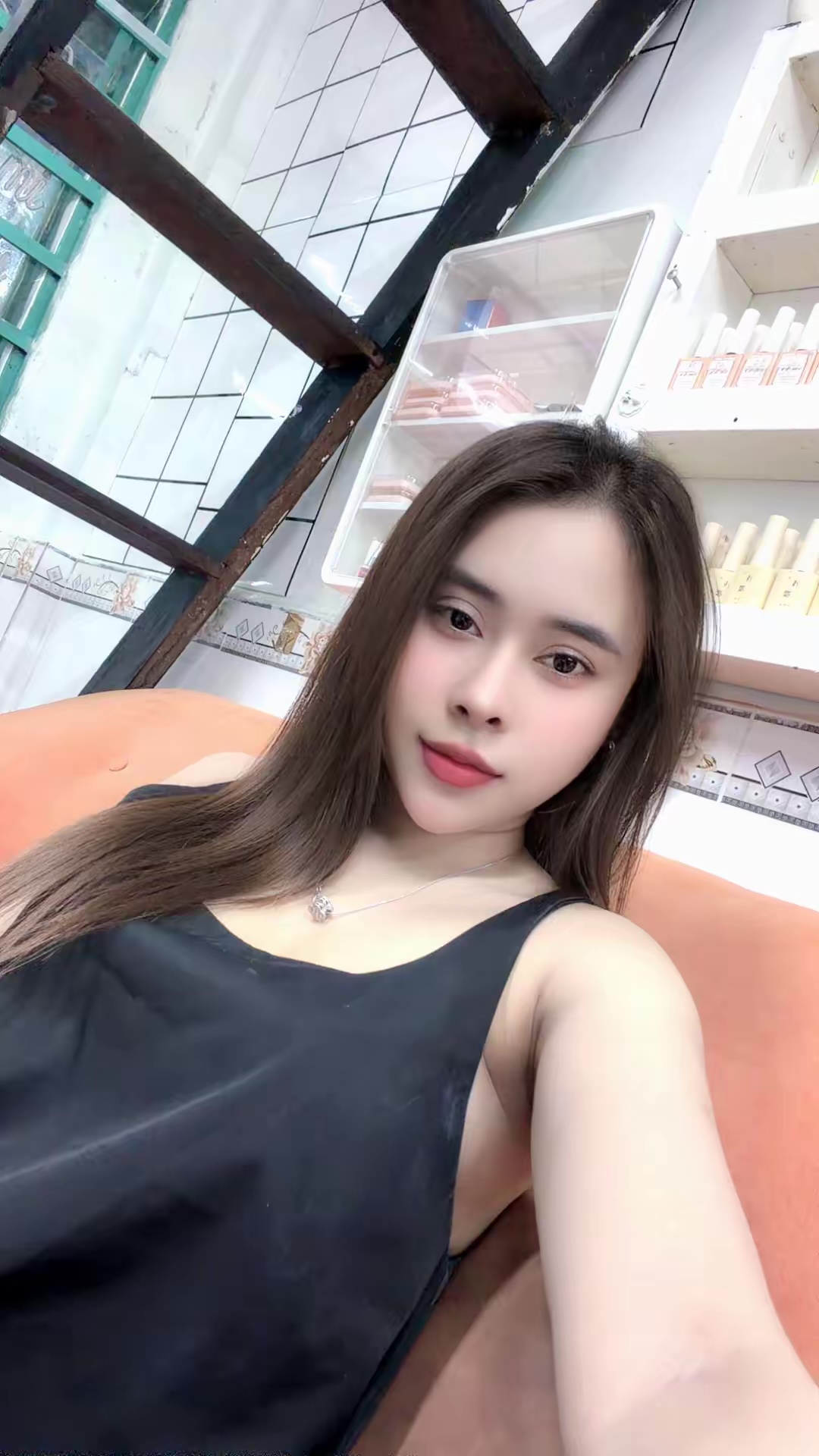 SG18